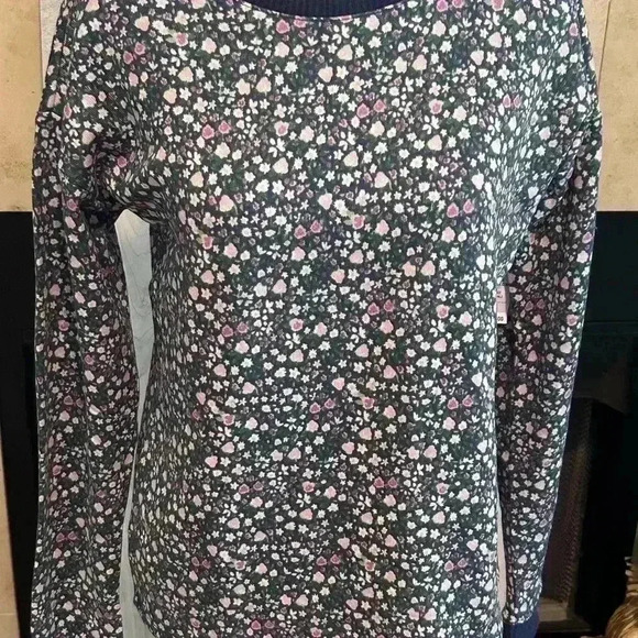 LC Lauren Conrad Floral Sweatshirt. Size Small. NWT. Navy Blue with pink flowers - Picture 1 of 7